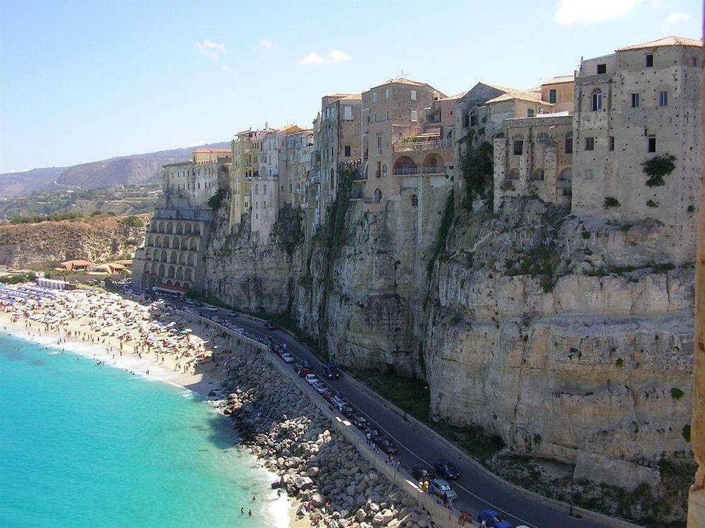 Hotel La Praia Zambrone Esterno foto